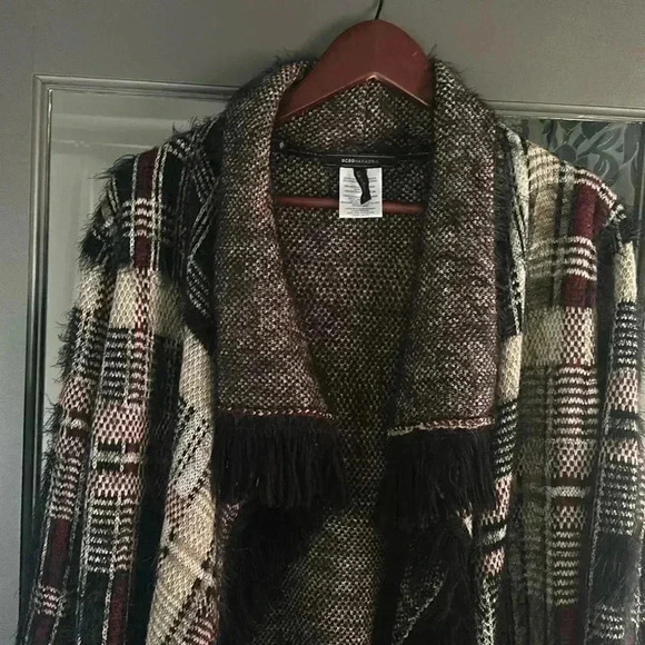 BCBG MAX AZRIA LONG SWEATER-- MULTICOLOR--size small - Picture 2 of 6